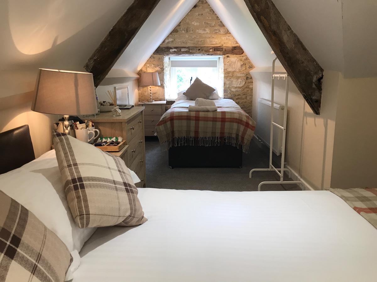 The White Hart Bed & Breakfast Frocester Bagian luar foto